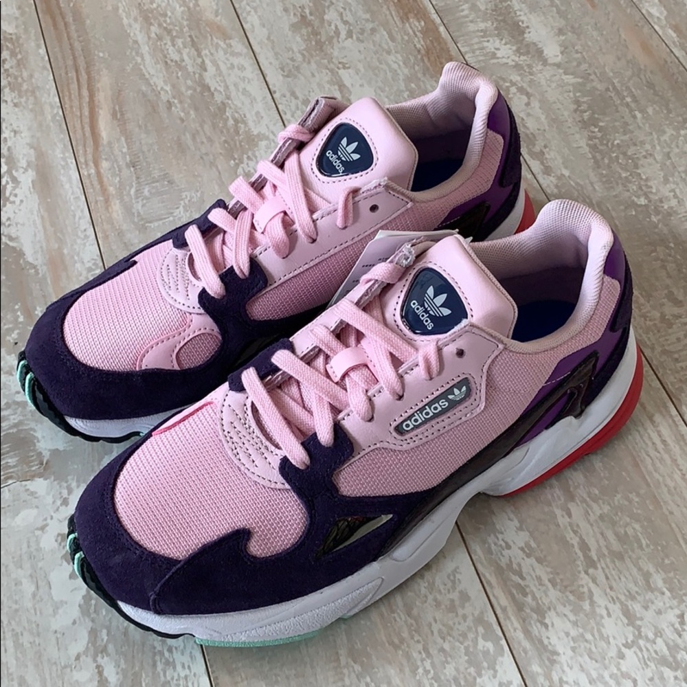 NWT Adidas falcon - Picture 2 of 11